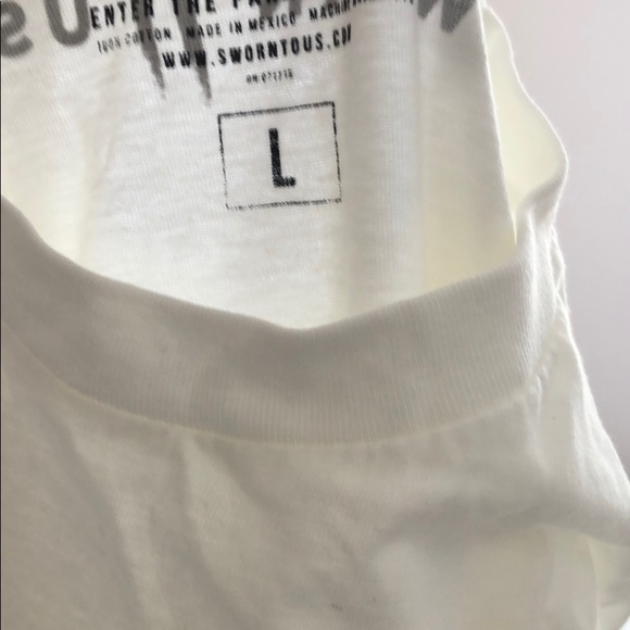 White large 100% deadstock never worn SwornIIus T - Picture 3 of 4